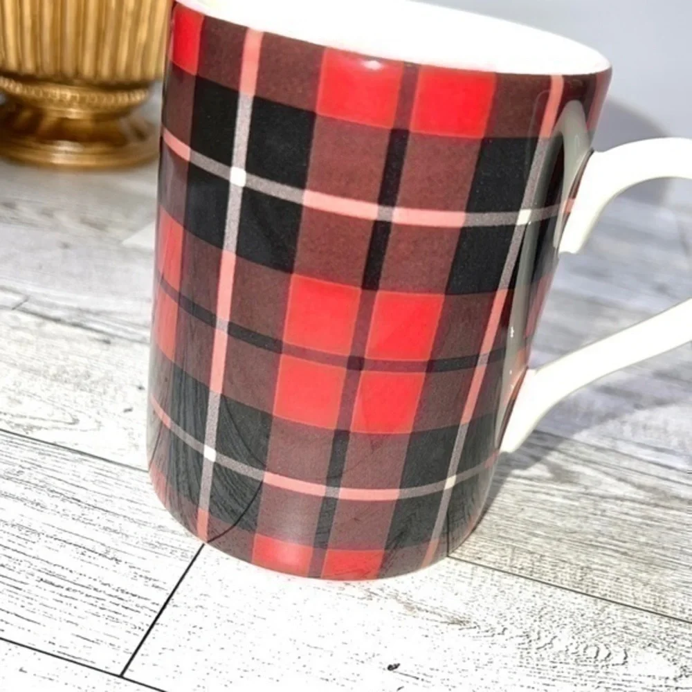 Pottery Barn Landon Plaid Mugs Set of 2